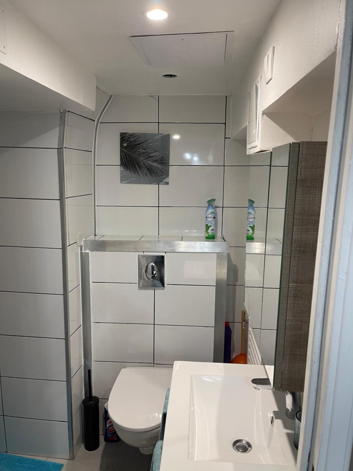 Studio Entierement Equipe A 10 Min De La Defense Suresnes Exterior photo